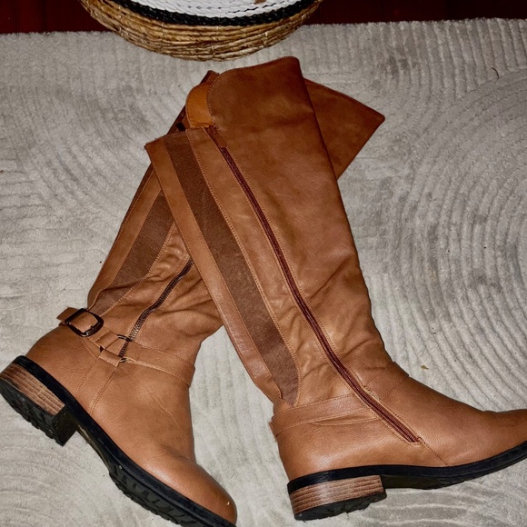 8.5 Knee high riding boots - Picture 3 of 5